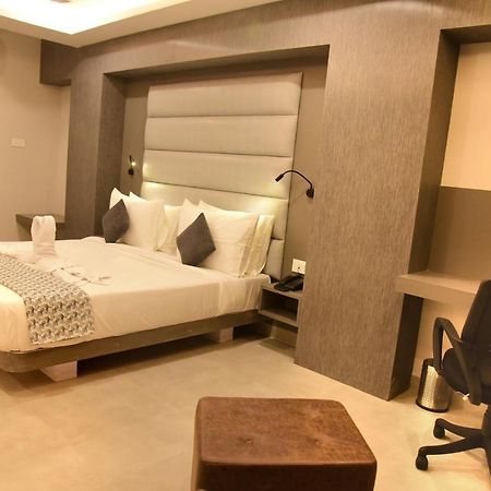 Hotel Rishiraj, Nagaon Nagaon  外观 照片