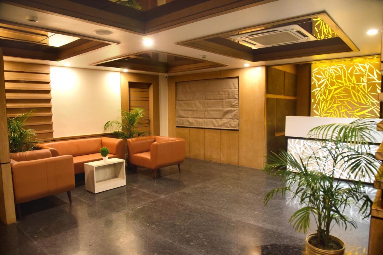 Hotel Rishiraj, Nagaon Nagaon  外观 照片