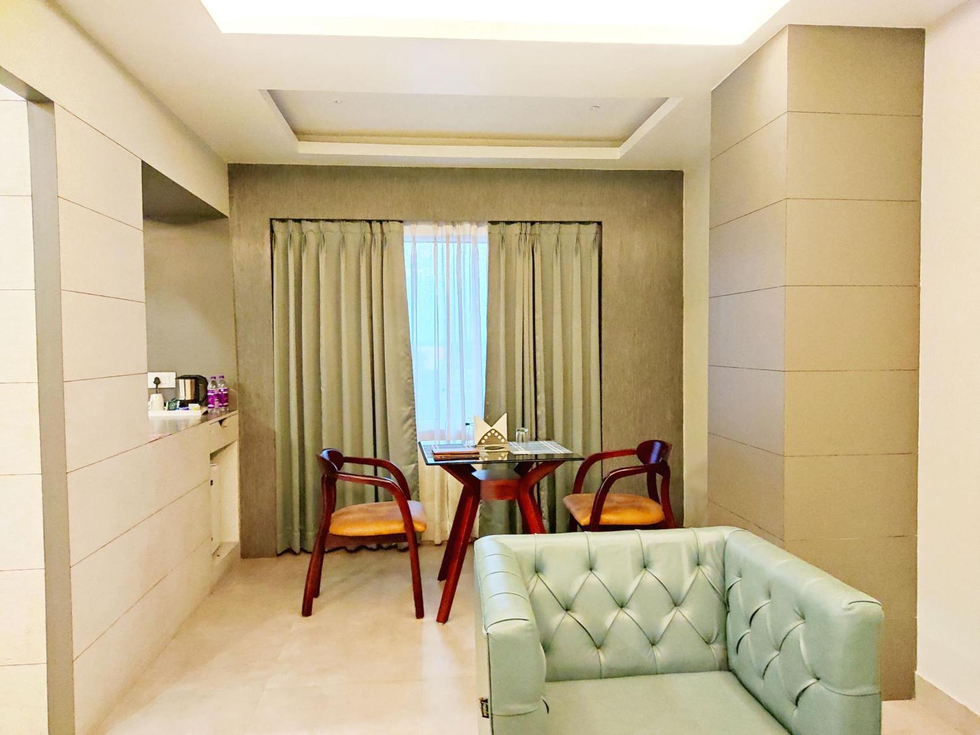 Hotel Rishiraj, Nagaon Nagaon  外观 照片